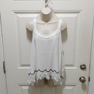 Roommates White Tank Top with Lace Trim